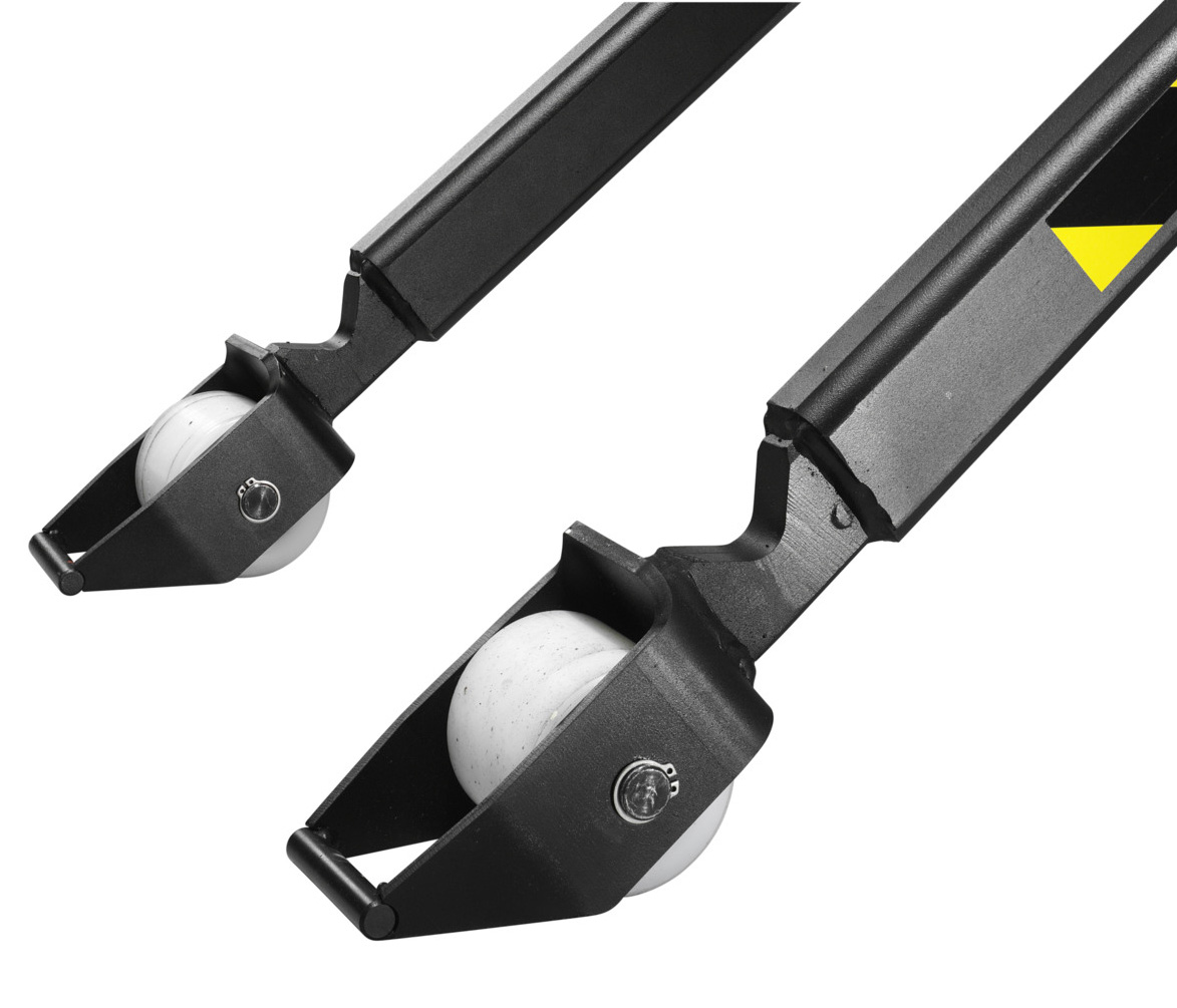 Transpaleta manual BT High Lifter de Toyota con pinzas de sujeción