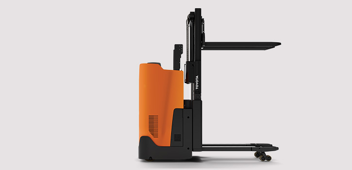 Apilador Toyota BT Staxio SSI con brazos de soporte elevables